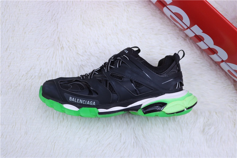 Balenciaga3.0 Track.2 Open Sneaker 542023W1GB17580
