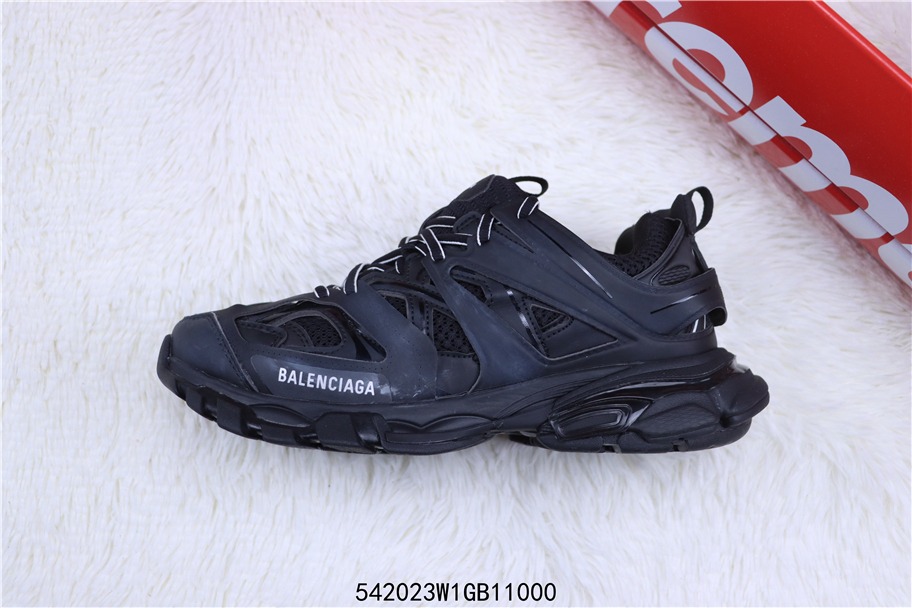 Balenciaga3.0 Track.2 Open Sneaker 542023W1GB1000