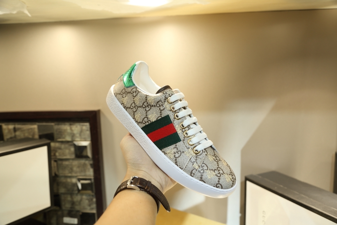Gucci his-and-hers Shoes 041